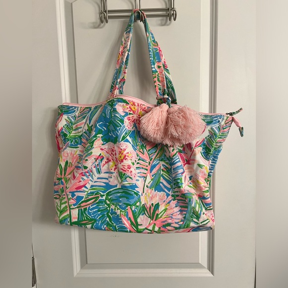 Lilly Pulitzer Palm Beach Zip Up Tote - Picture 1 of 4